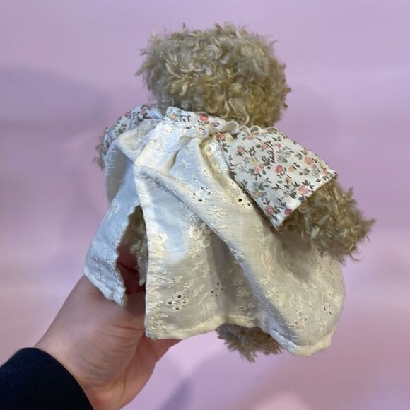 Beige/Tan Classic Curly Teddy Bear with Embroidered Dress w “Best Friends”8” EUC - Picture 5 of 7